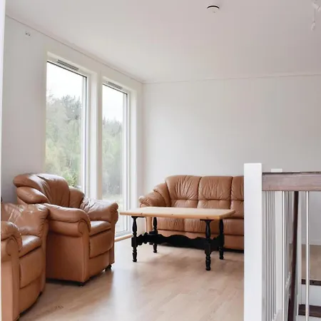 Three-bedroom Holiday In Lindesnes Feriehus