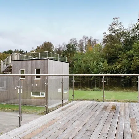 Holiday home Three-bedroom Holiday In Lindesnes *